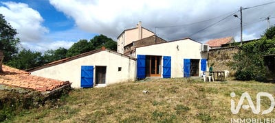 /international/fr/marsais-sainte-radegonde-pays-de-la-loire-310108776855/