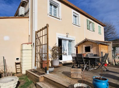 /international/fr/laroque-languedoc-roussillon-310106083521/