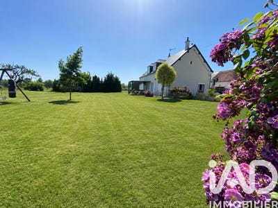 /international/fr/beaumont-village-centre-val-de-loire-310108480987/