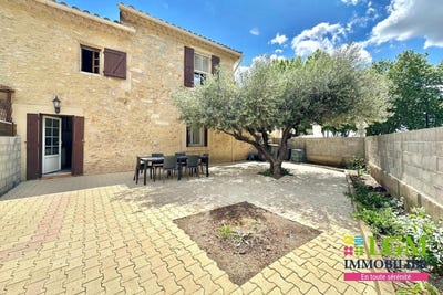 /international/fr/bezouce-languedoc-roussillon-310107979788/