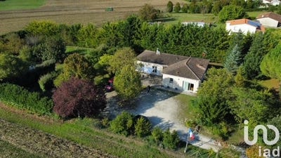 /international/fr/villebois-lavalette-charente-310101227638/