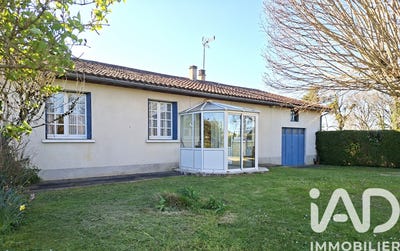 /international/fr/ecuras-charente-310107090376/