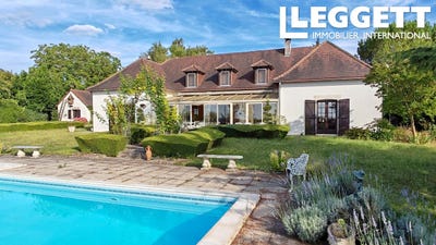 /international/fr/savigny-sous-faye-charente-310108419915/