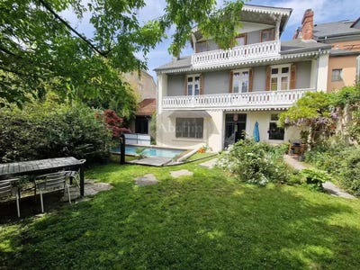 /international/fr/bagneres-de-bigorre-midi-pyrenees-310108596370/