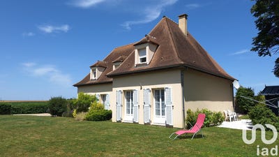 /international/fr/le-plessis-hebert-upper-normandy-310106965935/