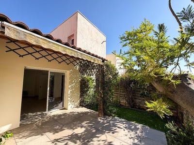 /international/fr/jacou-languedoc-roussillon-310107743838/