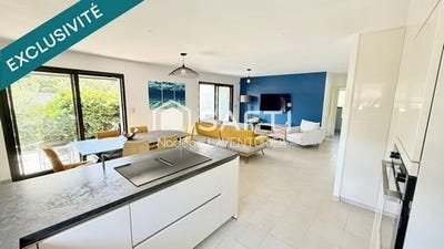 /international/fr/pietrosella-corsica-310101377332/?lang=en