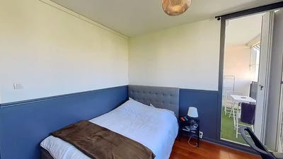 /international/fr/place-vincent-van-gogh-merignac-charente-310103096568/
