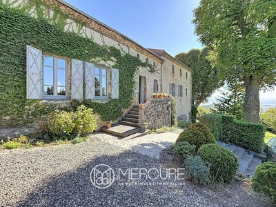 /international/fr/solignat-auvergne-310119982882/