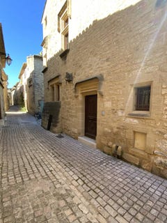 /international/fr/uzes-aquitaine-310108624040/