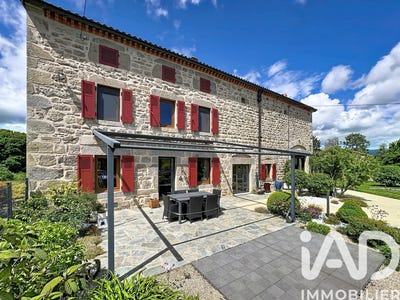/international/fr/grandval-auvergne-310108899883/