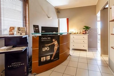 /international/fr/le-beausset-provence-alpes-cote-d-azur-310098767099/