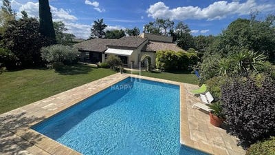 /international/fr/saint-martin-de-crau-provence-alpes-cote-d-azur-310100109192/
