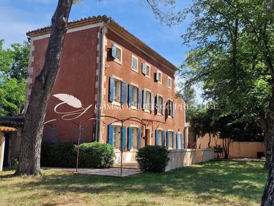 /international/fr/oppede-provence-alpes-cote-d-azur-310107238973/