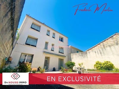 /international/fr/uzes-languedoc-roussillon-310101106560/?lang=zh-cn