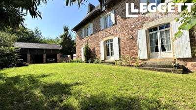 /international/fr/hautefort-aquitaine-310100009434/