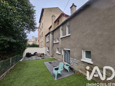 /international/fr/clermont-ferrand-auvergne-310105908205/