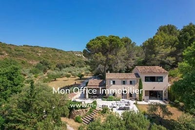 /international/fr/lambesc-provence-alpes-cote-d-azur-310100363475/