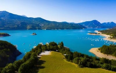 /international/fr/savines-le-lac-provence-alpes-cote-d-azur-310100460630/