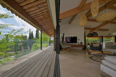/international/fr/saint-gely-du-fesc-languedoc-roussillon-310107534344/