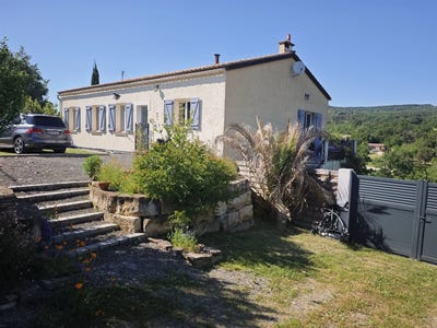 /international/fr/couiza-languedoc-roussillon-310108973506/