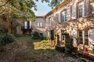 /international/fr/carcassonne-languedoc-roussillon-310109023560/?lang=it