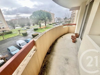 /international/fr/pau-rhone-310100887478/?lang=en