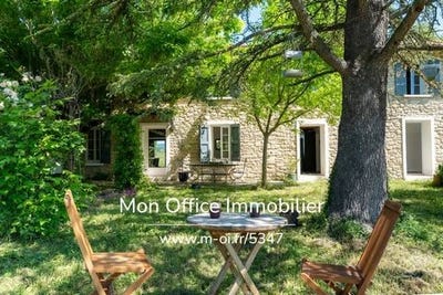 /international/fr/1177-la-venue-de-saint-pierre-de-vassols-mazan-provence-alpes-cote-d-azur-310100612301/