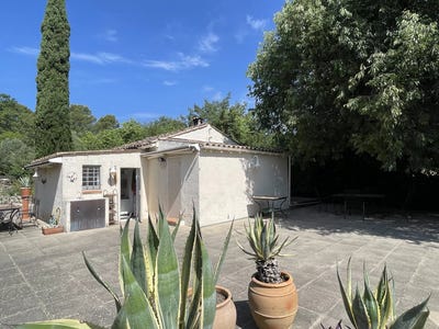 /international/fr/figanieres-provence-alpes-cote-d-azur-310100458936/