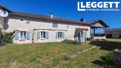 /international/fr/champagne-et-fontaine-aquitaine-310107738161/