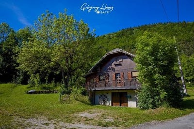 /international/fr/lus-la-croix-haute-rhone-310108972623/?lang=pt