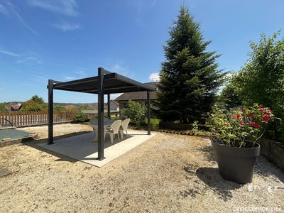 /international/fr/thise-franche-comte-310109023109/