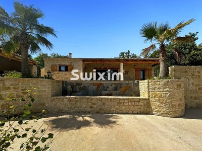 /international/fr/goudargues-languedoc-roussillon-310108137753/
