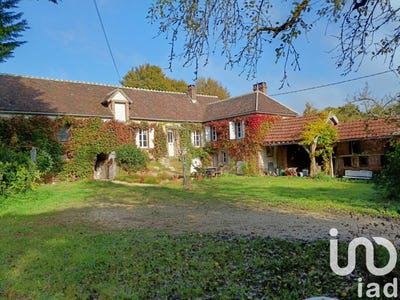 /international/fr/villiers-saint-benoit-burgundy-310103213440/