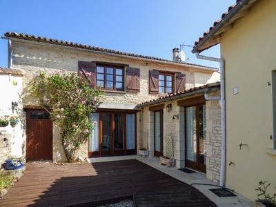 /international/fr/pamproux-charente-310108633789/