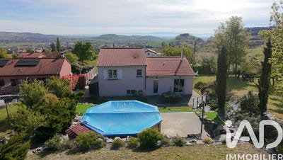 /international/fr/combronde-auvergne-310104616466/