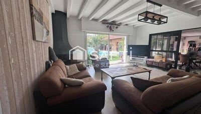 /international/fr/gujan-mestras-aquitaine-310108459009/
