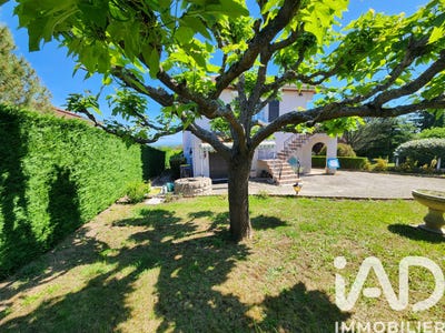 /international/fr/saint-marcellin-en-forez-rhone-310108667968/