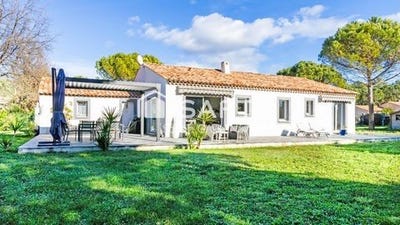 /international/fr/bagnols-en-foret-provence-alpes-cote-d-azur-310101488131/?lang=en