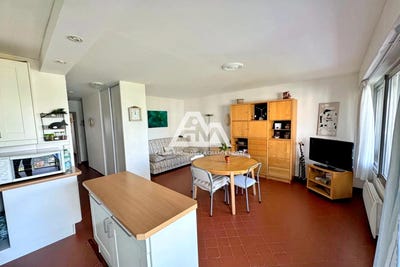 /international/fr/la-grande-motte-centre-val-de-loire-310099620954/