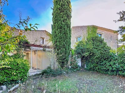 /international/fr/sommieres-languedoc-roussillon-310104436539/