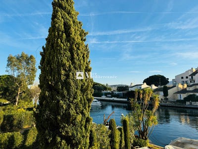 /international/fr/grimaud-provence-alpes-cote-d-azur-310101174398/?lang=en