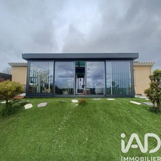 /international/fr/saint-martial-de-mirambeau-charente-310107010341/
