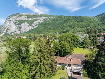 /international/fr/archamps-rhone-310098731971/