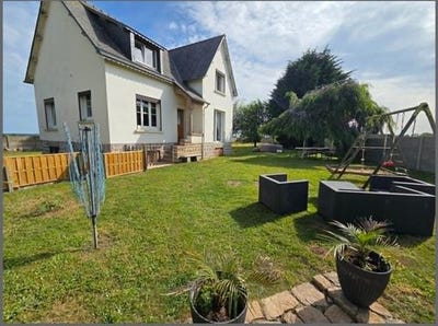 /international/fr/pommerit-jaudy-brittany-310108530806/