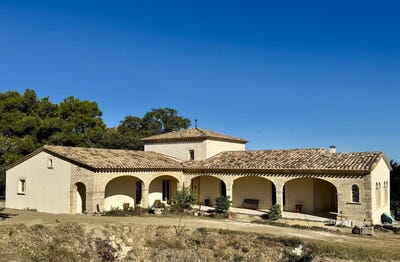/international/fr/tourbes-languedoc-roussillon-310103617040/