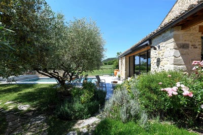 /international/fr/uzes-aquitaine-310108624294/