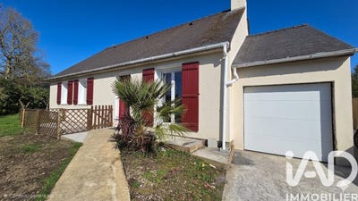 /international/fr/la-trinite-surzur-brittany-310106823792/