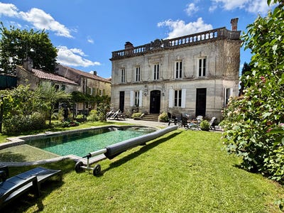 /international/fr/saint-porchaire-charente-310107560725/