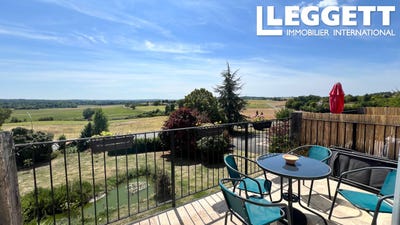 /international/fr/aubeterre-sur-dronne-charente-310101441253/